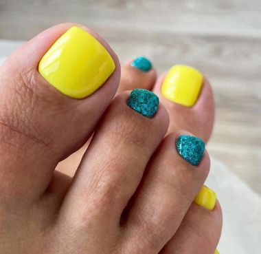 Top 30 Summer Pedicure 2024 Trends for Stunning Toes Neon Pedicure, Pedicure Designs Summer, Toenail Art Designs, Toenail Art, Pedicure Designs Toenails, Summer Pedicure, Gel Toe Nails, Mens Nails, Tropical Patterns