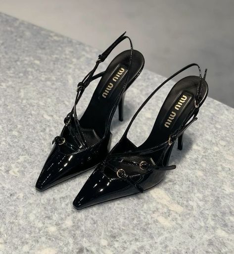 Leng Shoes, Dainty Shoes, Pretty Heels, Fashion Shoes Heels, Shoes Heels Classy, Classy Shoes, Miu Miu Shoes, Heels Classy, Cute Heels