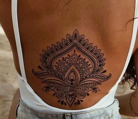 Western Tats, Ornamental Tattoos, Feminine Back Tattoos, Armband Tattoos, Tattoos For Black Skin, Back Tattoos, Mandala Tattoo, Skin Art, Piercing Tattoo