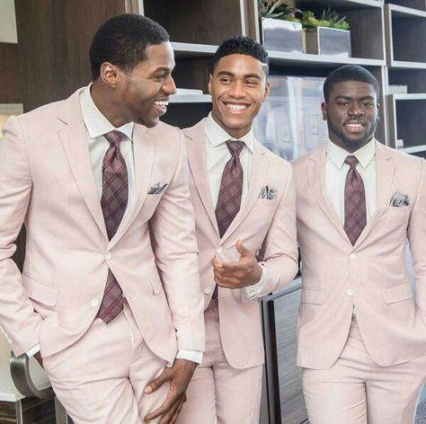 Pink / pastel suits Men In Pink, Slim Fit Groom Suit, Rosé Suit, Pink Suits, Groom Tuxedo Wedding, Terno Slim Fit, Dusty Pink Weddings, Hot Pink Weddings, Groom Tuxedo