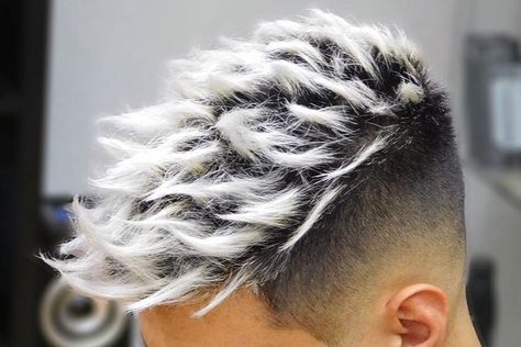 Highlights For Men, Hair Tips For Men, Weird Haircuts, Undercut Haircut, Curly Hair Fade, Mens Haircuts Short Hair, Black Hair With Highlights, Men Hair Color, Gray Hair Highlights