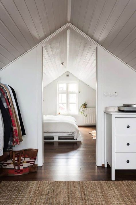 Attic Design Ideas, Loft Flooring, Loft Floor, Attic Bedroom Designs, Closet Bed, Small Attic, Tiny Bedrooms, Attic Design, Attic Bathroom