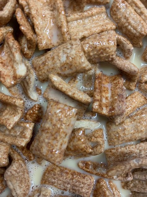 Cinnamon Toast Crunch Aesthetic, Easy Healthy Slow Cooker Recipes, Eating Cereal, Natural Cleanse, Snack Smoothie, Road Trip Food, Healthy Chicken Dinner, Cinnamon Toast Crunch, Healthy Meals For Dinner