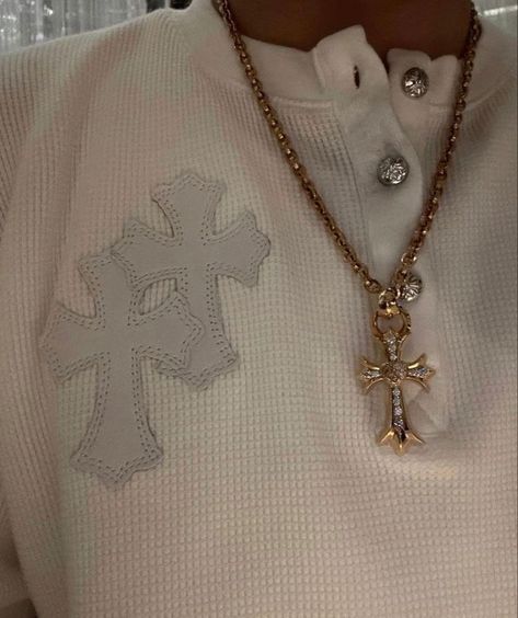 Chrome Hearts Outfit, Chrome Hearts Aesthetic, Chrome Hearts Jewelry, Streetwear Jewelry, Custom Fitted Hats, Cross Jewelry Necklace, Street Style Aesthetic, Classy Outfits Men, Heart Clothes