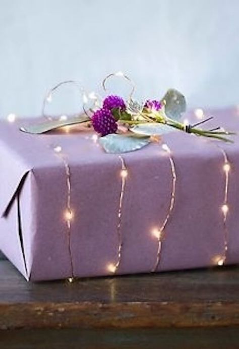 Wrap in battery operated lights and other great gift wrapping ideas! #giftwrapping #giftwrapideas Pretty Presents, Creative Wrapping, Colorful Gift Wrapping, Gift Wrapping Techniques, Gift Wrapping Inspiration, Gift Wrapping Ideas, Wrap Ideas, Creative Gift Wrapping, Cadeau Diy