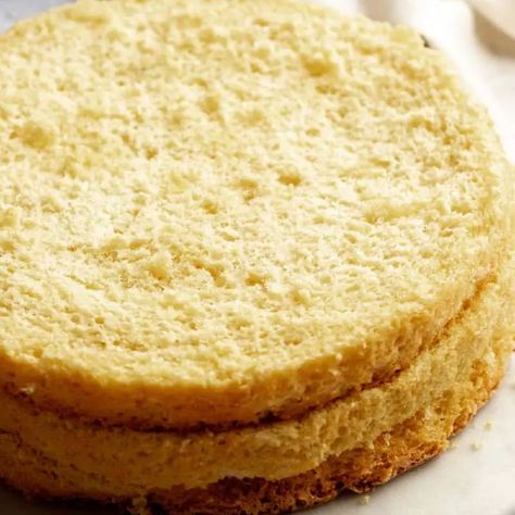 Mary Berry Genoise Sponge Cake Recipe Genoise Sponge Cake Recipe, Genoise Sponge Cake, Buttermilk Scone Recipe, Malt Loaf, Genoise Sponge, Mary Berry Recipe, Sponge Cake Recipe, Berry Recipes, Cake Name