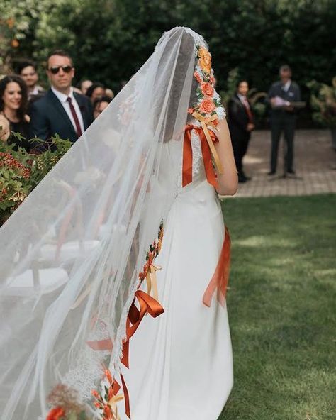 Madison Chamberlain on Instagram: "Custom veil for Jacqueline ✨ these photos make me emotional!! I loved designing and making this for Jacqueline, the process was so fun and explorative. I love the vintage feel of this veil it’s so romantic and bold.   Shot by @momokofritz with @alishatova @tova.studios   #customveil #bridalveil #weddingveil #veildesigner #nontraditionalveil #nontraditionalwedding  #viviennewestwoodbridal" Madison Chamberlain, Fun Veil, Vivienne Westwood Bridal, Custom Veil, 70s Hippie, Nontraditional Wedding, Wedding Veil, Bridal Veil, Love Design