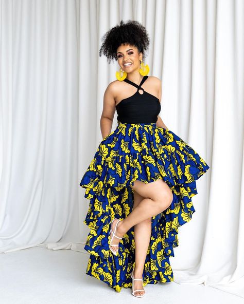 Fitted Multicolor Tiered Wrap Skirt, Fitted Multicolor Ruffled Maxi Skirt, Hi Low Skirts, Style Africain, African Print Skirt, African Prom Dresses, African Skirts, African Print Dress Ankara, Ankara Gown