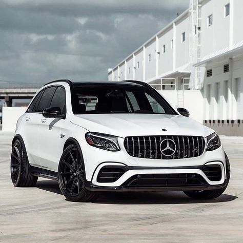 #mercedes #amg #mercedesbenz #white #suv #coupes Mercedes White Car, White Mercedes Benz Suv, White Mercedes Suv, Mercedes Benz Sedan, White Mercedes, Auto Services And Repair, Mercedes Benz Gle Coupe, Mercedes Benz Suv, White Suv