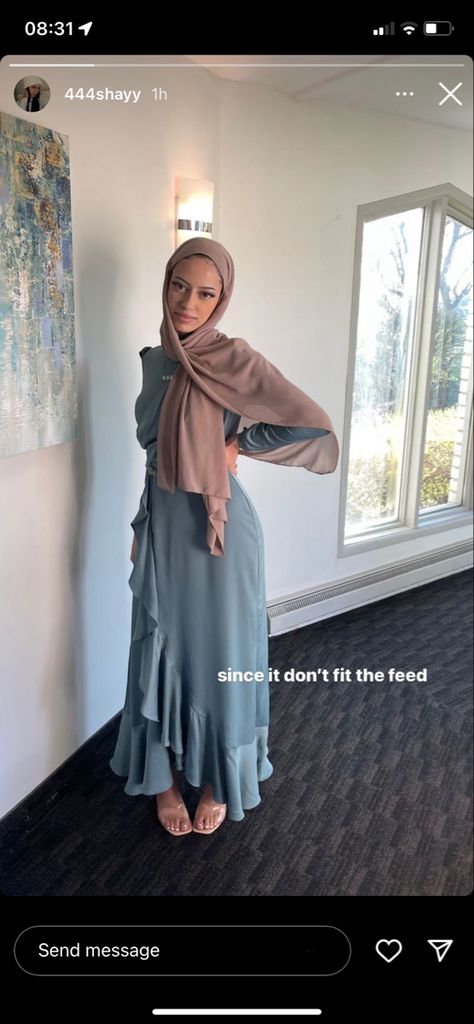 Eid Hijab Outfits, Modest Summer Dresses Muslim, Modest Islamic Outfits, Hijab Eid Outfits Ideas, Eid Outfits Modern Non Hijabi, Pfp Muslim, Hijabi Eid Outfits, Hijab Streetwear Outfit, Hijabi Graduation Outfits