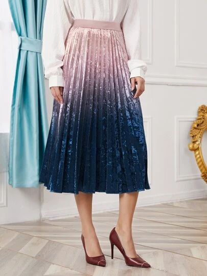 Tule Skirt Outfits, Tule Skirt Outfit, Pleated Velvet Skirt, Ombre Skirt, Skirts Shein, Holiday Outfit Inspiration, Velvet Pleated Skirt, Skirt And Top Dress, Velvet Flares