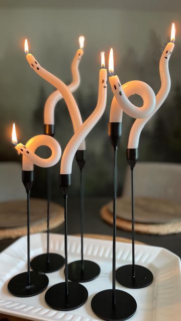 Ghost Candle Sticks, Spooky Candles Diy, Halloween Taper Candles, Dollar Store Halloween Crafts, Diy Candlesticks, Draw Ghost, Candles For Halloween, Floating Candles Halloween, Candle Holders Diy