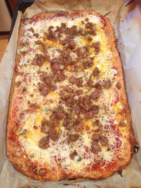 Fat Head » Weekend Bonus: The Older Brother’s Oldest Son’s Faux Carb Pizza Food Wings, Fat Head Pizza Crust, Fathead Pizza, Low Carb Pizza Recipes, Fat Head, Minimal Techno, Italian Restaurants, Keto Pizza, Lchf Recipes