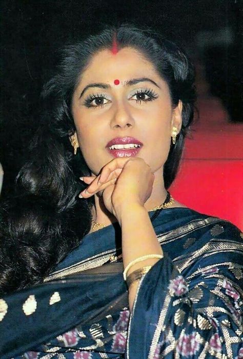 Smita Patil Smita Patil, Indian Bollywood Actors, Vintage Bollywood, Beautiful Lips, Bollywood Actors, Pretty Eyes, Classic Beauty, India Beauty, Bollywood Actress