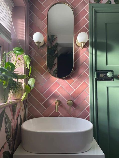 Small Bathroom Reno, Reno Bathroom, Small Bathroom Renos, Shelf Decorating, Tiles Moroccan, Pink Toilet, Shelf Decorations, Wall Colours, Bathroom Shelf Decor