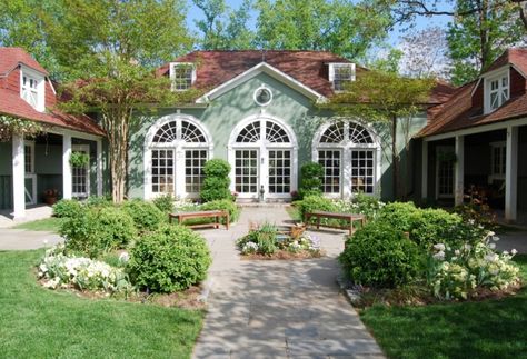 These 10 Bed And Breakfasts In Virginia Are Perfect For A Getaway Virginia Wine Country, Best Bed And Breakfast, Bed And Breakfast Inn, Virginia Is For Lovers, Country Inn, French Restaurants, Carriage House, French Country Style, Luxury Resort