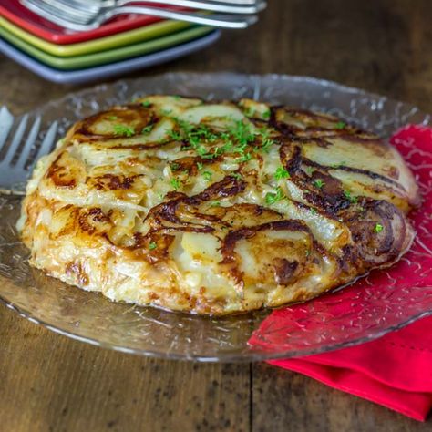 Frico - Italian Potato Pie - Step by Step Healthy Italian Recipes, Italian Potatoes, Potatoes Onions, Potato Recipes Side Dishes, Italian Appetizers, Potato Pie, Potato Side Dishes, Potato Dishes, Veggie Dishes