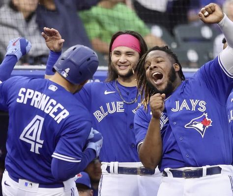 Toronto Blue Jays Aesthetic, Blue Jays Aesthetic, Blue Jays Baseball, Baseball Guys, Thick Thighs Save Lives, Sports Figures, Open Arms, Toronto Blue Jays, Blue Jays