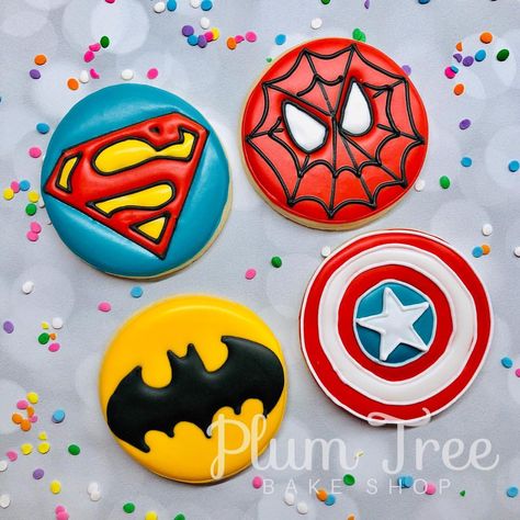 Super Hero Cookies, Marvel Valentines, Batman Cookies, Spiderman Cookies, Superhero Cookies, Superhero Baby Shower, Halloween Donuts, Batman Spiderman, Superhero Batman