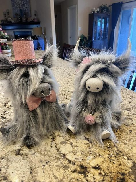 Dollar Tree Crafts & DIY with Instructions! + Freebies! 🥳 | I finished my highland cow bride and groom set..I made these for my future sister in law and brother. | Facebook Dollar Tree Crafts Diy, Chicken Wire Sculpture, Avatar Babies, Cow Craft, Doll Diy Crafts, Crafts Decor, Art Lessons For Kids, Diy Gnomes, Gnomes Crafts