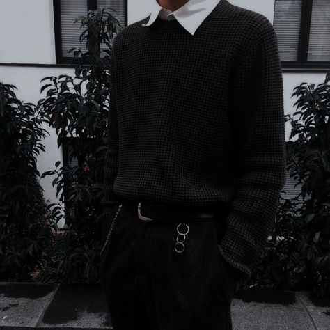 Dark Academia Outfit Men Black, Dark Academia Outfit Men, Draco Aesthetic, Dark Academia Aesthetic Outfit, Boys Aesthetic Outfits, Goth Academia, Slytherin Outfit, Masculine Outfits, Academia Aesthetic Outfit