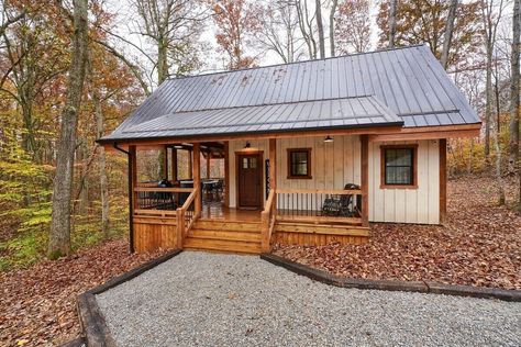 COZY COTTAGE with a "Modern Farmhouse Flair" - Hocking County Modern Log Cabin Bedroom, Timber Handrail, Board And Batten Exterior, Farmhouse Flair, Small Cottages, Cabin Exterior, Cozy Farmhouse, Tiny House Cabin, Farmhouse Cottage