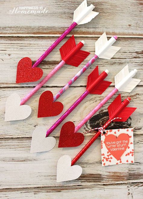 Heart Pencil Arrow Valentines + Printable Gift Tag - Happiness is Homemade Valentine Craft Decorations, Valentines Printable, Valentine's Day Decorations, Valentine's Day Crafts, Easy Valentine Crafts, Valentinstag Party, Valentine's Day Crafts For Kids, Valentine Crafts For Kids, Diy Valentine