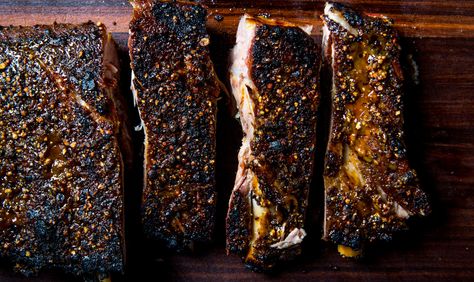 Pastrami Ribs Recipe Pastrami Ribs, Pastrami Rub Recipe, Smoked Meats, Barbecue Ribs, Ribs Recipe, Bbq Beef, Smoker Recipes, Hotel California, Beef Ribs