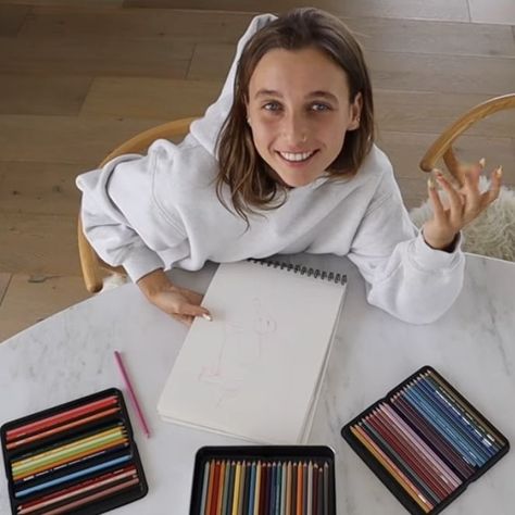 Emma Chamberlain, Healthy Girl, Youtube Stars, Attractive People, Iconic Women, Dream Life, I Am Awesome