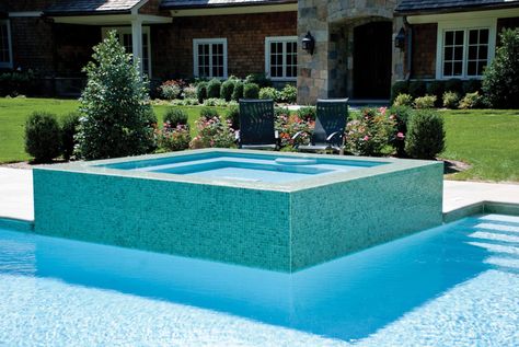 Raised Spa with Glass Tile Wall Spa Tile Ideas, Glass Tile Pool, Landscaping Photography, Pool Tile Designs, Mini Swimming Pool, Spa Tile, Tile Pool, Tiling Ideas, Spa Kitchen