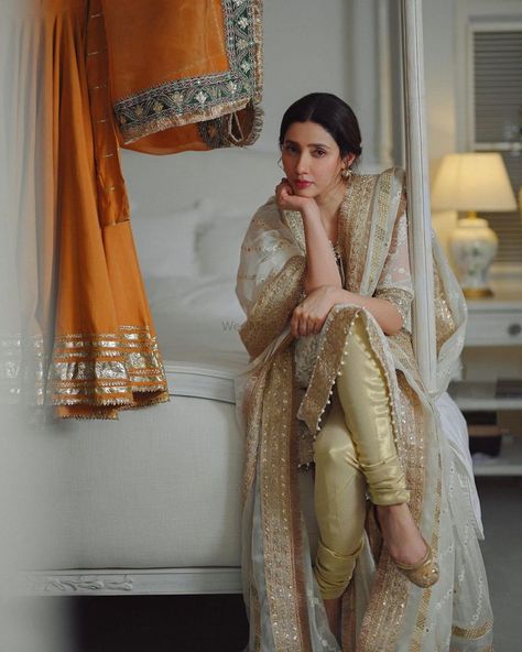 Photo from Mahira Khan and Salim Karim Wedding Mahira Khan Wedding, Gown Cinderella, Mahira Khan Dresses, Dresses Curvy, Mahira Khan, Pakistani Wedding Outfits, Boutique Dress Designs, Dress Simple, Pakistani Actress