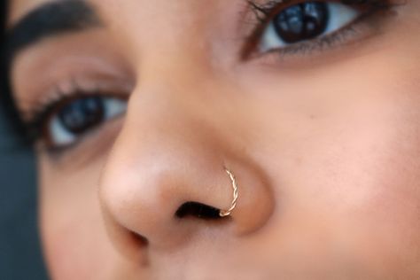 Nose Jewellery, Nose Ring Designs, Unique Nose Rings, Cute Nose Piercings, Straight Nose, Nose Ring Jewelry, Eyebrow Jewelry, Diamond Nose Ring, Gold Nose Ring