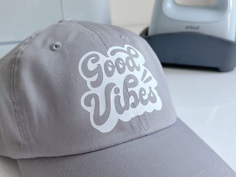 Everything you need to know about Cricut’s NEW Hat Press Cricut Baseball Hat, Cricut Hats Baseball Caps, Hat Designs Vinyl, Sublimation Inspiration, Trucker Hat Fashion, Kinds Of Hats, Cricut Christmas, Military Cap, Custom Caps