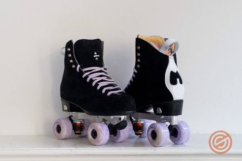 Skates Aesthetic, Moxi Skates, Shoe Reference, Roller Boogie, Black Roller Skates, Roller Derby Skates, Skate Aesthetic, Retro Roller Skates, Pink Camera