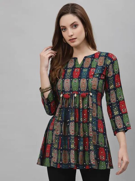 Tunics Designs Latest, Short Top Designs, Short Kurtas, Short Kurti Designs, Top Designs For Women, Cotton Short Tops, Kurti Pattern, Cotton Tops Designs, Stylish Kurtis