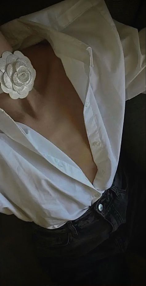 fall fashion aesthetic flower choker flower appliqué trend black denim jeans white button up Fall Fashion Aesthetic, 2000 Aesthetic, Aesthetic Flower, Flower Choker, White Button Up, Pinterest Outfits, Neutral Outfit, Black Denim Jeans, Fashion Gallery