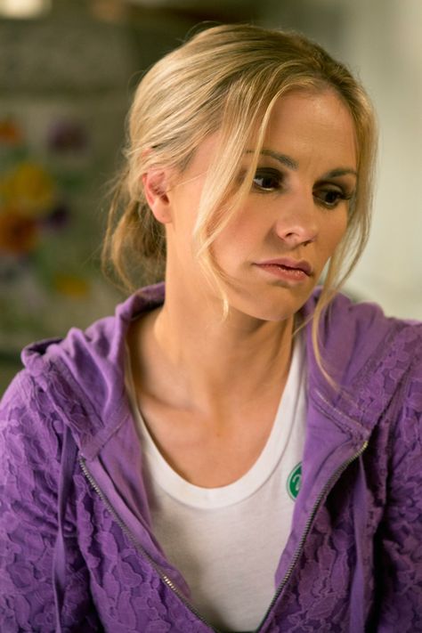 Sookie Stackhouse! I never gave Anna Paquin a second thought until I saw true blood...now I'm a believer! Anna Paquin Rogue, Anna Paquin True Blood, Eric And Sookie, Sookie Stackhouse, Stephen Moyer, Anna Paquin, Vampire Shows, Favorite Tv Characters, Lilac Sky