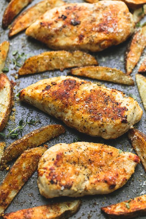 Tasty garlic sheet pan garlic parmesan chicken & potatoes made together on one pan! This easy sheet pan dinner will blow you away with its great flavor. Chicken And Potato, Meal Prep On Fleek, Easy Sheet Pan Dinners, Sheet Pan Suppers, Chicken And Potatoes, Sheet Pan Dinners Recipes, Garlic Parmesan Chicken, Parmesan Chicken, Chicken Potatoes