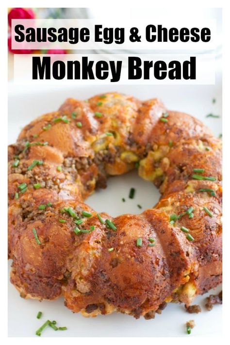 Cheese Monkey Bread, Savory Monkey Bread, Breakfast Bundt Cake, Chocolate Chip Bundt Cake, Easy Monkey Bread, Monkey Bread Recipe, Sausage Bread, Breakfast Casseroles, Bread Easy