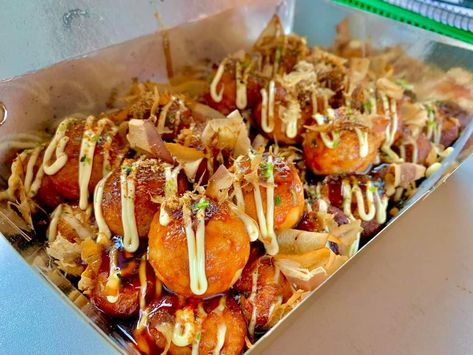 Takoyaki Picture, Takoyaki Aesthetic, Food Magic, Yakuza 0, Food Obsession, Healthy Breakfast Recipes, International Recipes, Yummy Food Dessert, I Love Food