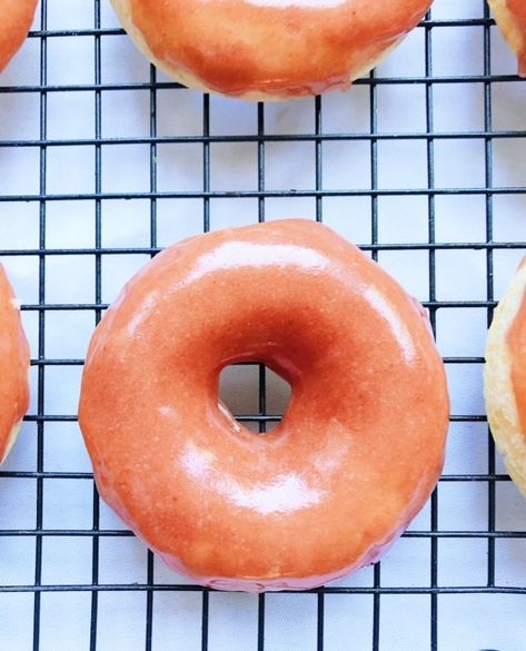 Guava Recipes, Doughnut Pan, Glaze Icing, Piping Bag, Baked Donuts, A Bowl, Buttermilk, Peaches, Baking Powder