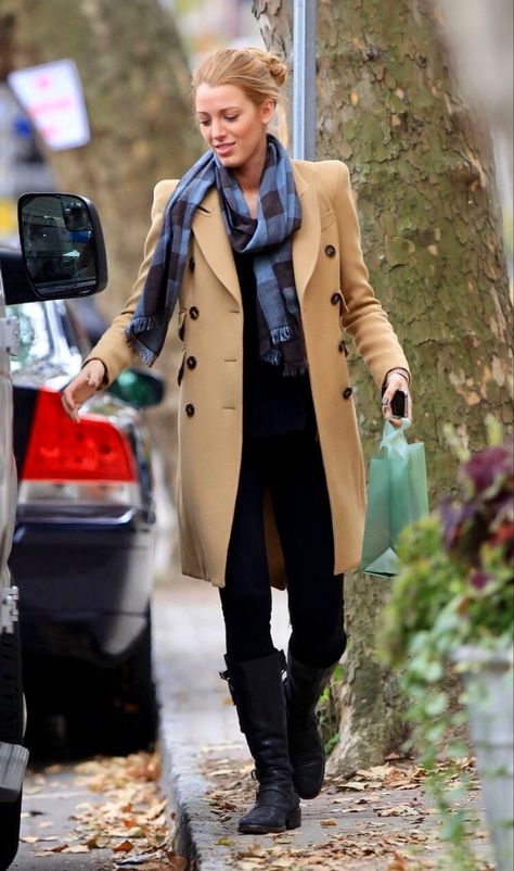 Blake Lively Street Style, Blake Lively Style, Gossip Girl Outfits, Weather Outfits, Winter Styles, Gossip Girl Fashion, Uni Outfits, Nyc Life, Style Muse