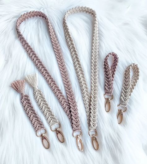 One-Skein Is All You Need! 30 Distinctive & Useful Crochet Projects Wristlet Lanyard, Crochet Lanyard, Wristlet Patterns, One Skein Crochet, Keychain Pattern, Crochet Chain, Quick Crochet Patterns, Crochet Cord, Crochet Keychain Pattern