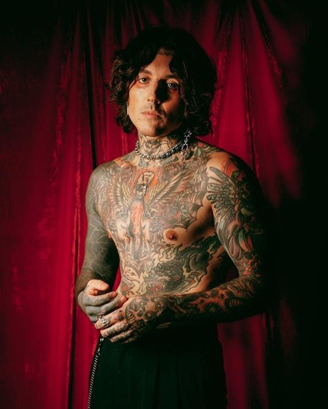 Tattoos In Other Languages, Native Speaker, Oli Sykes, Oliver Sykes, Other Languages, Bring Me The Horizon, Foreign Language, Newsies, Emo Bands