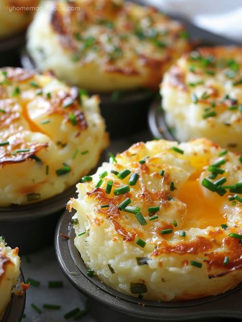 Delicious Garlic Chive Mashed Potato Puffins Recipe - My Home Made Recipe Garlic Chives Recipes, Potatoes In Muffin Tin Recipe, Parmesan Potato Recipe, Savory Cupcakes, Buttery Potatoes, Chives Recipe, Potato Puffs, Potato Muffins, Food Spread