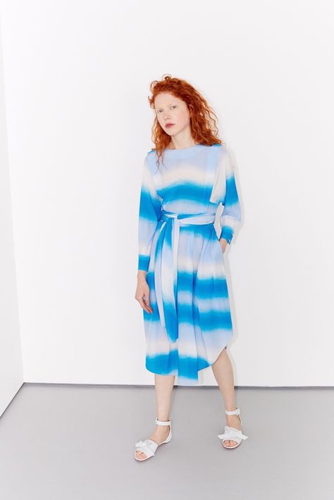 Jonathan Saunders Resort 2016 Fashion Show Resort 2016 Fashion, 2016 Runway, Jonathan Saunders, Older Fashion, Runway Trends, Silk Print Dress, Fashion Line, 2016 Fashion, Modern Luxury