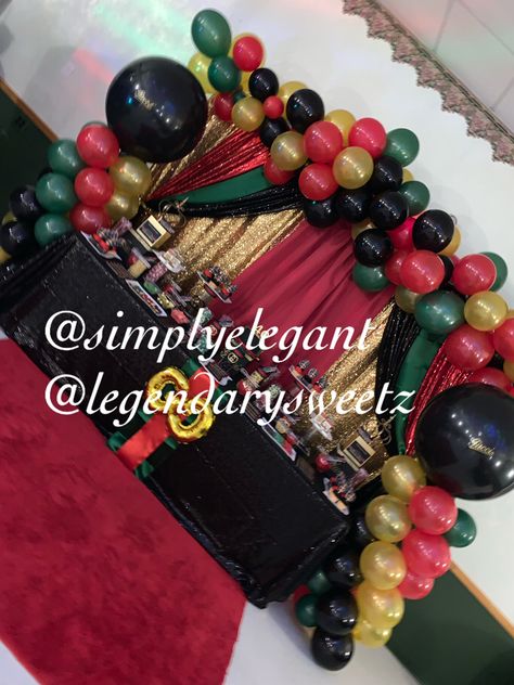 Candy Table Ideas Birthday Men, Gucci Theme Party Ideas, Gucci Party, Kwanzaa Celebration, Gucci Cake, Reggae Party, Kwanzaa Decorations, Juneteenth Celebration, Roller Skating Party