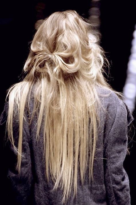 Yohji Yamamoto Messy Hair, The Back, Blonde Hair, A Woman, Blonde, Hair, White, Black