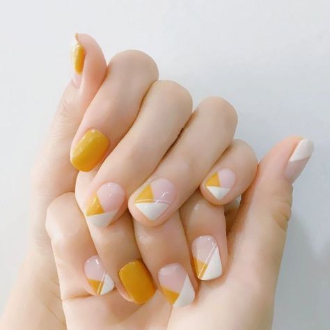 Orange Nail Art, Yellow Nail, Solid Color Nails, Cute Nail Art Designs, Simple Nail Art Designs, Super Nails, Cute Nail Art, Yellow Nails, Beautiful Nail Art