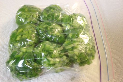 Why & How to freeze jalapeño peppers | Sip Bite Go Freezing Jalapeno Peppers Cream Cheeses, Jalepeno Freezing, Freeze Jalapenos How To, How To Preserve Jalapeno Peppers, Organizing Freezer, Freeze Vegetables, Sausage Stuffed Jalapenos, Best Jalapeno Poppers, Freezing Veggies